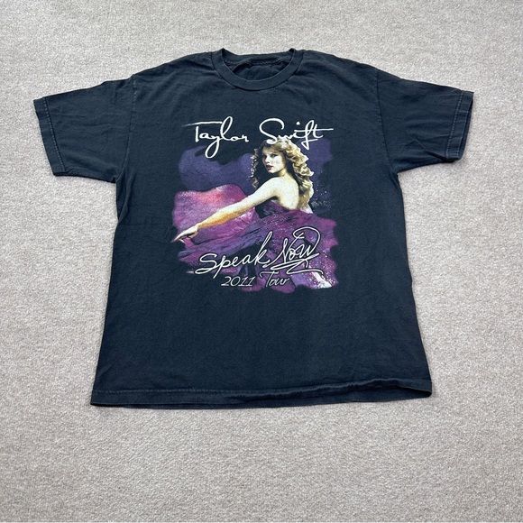 American Vintage Tops - Taylor Swift T Shirt Adult Size M Black Short Sleeve Rap Tee 2011 Speak …